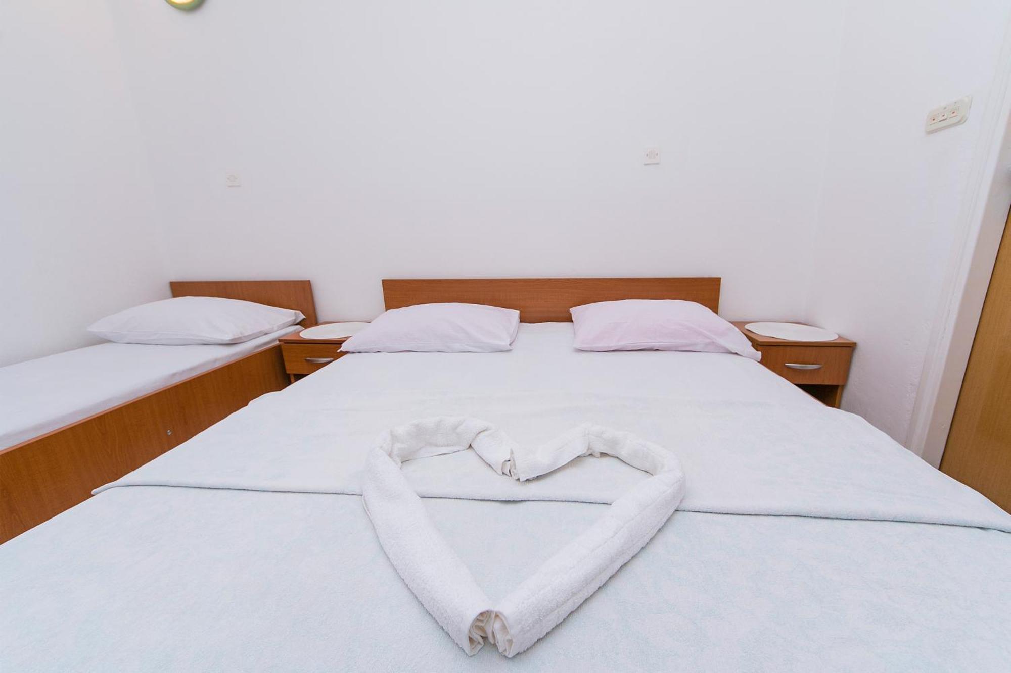 Apartments By The Sea Podaca, Makarska - 4734 エクステリア 写真