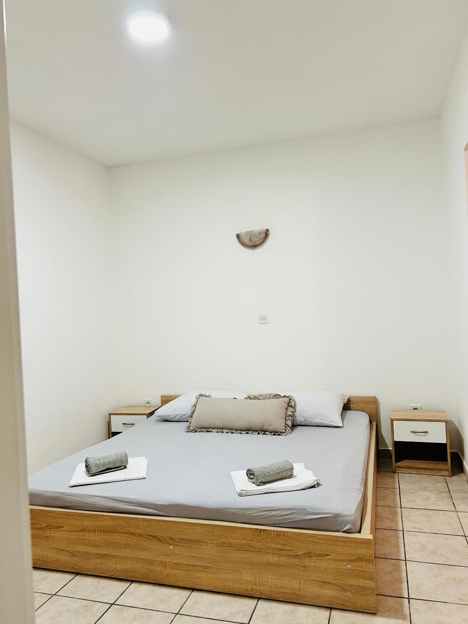 Apartments By The Sea Podaca, Makarska - 4734 エクステリア 写真