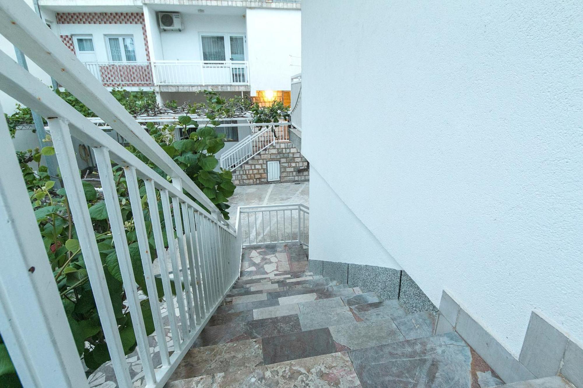 Apartments By The Sea Podaca, Makarska - 4734 エクステリア 写真